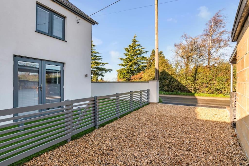 Isabel'S Wing! A Stunning 2 Bedroom Property NWI Extérieur photo